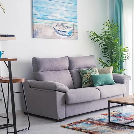 Paradise Sea View Apartment *