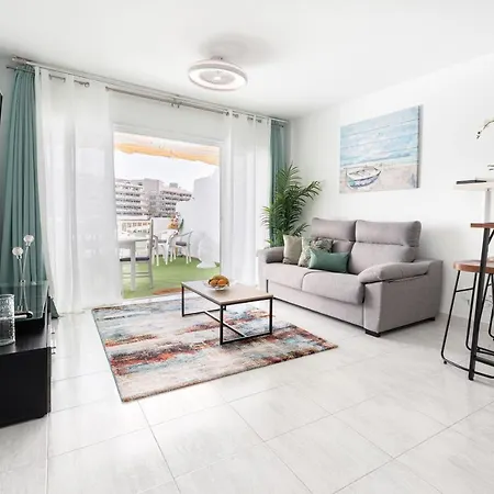 Paradise Sea View Адехе